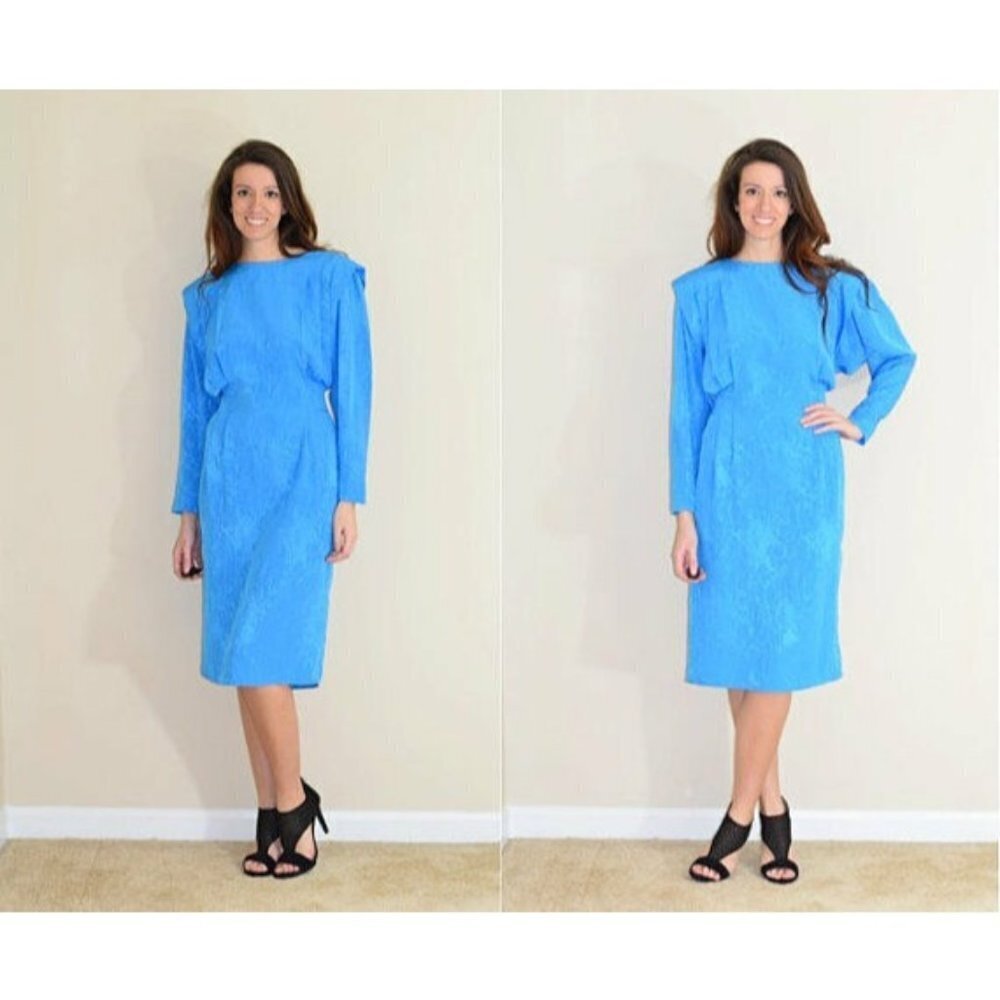 1970s Vtg L'Aggresse Long Sleeve Blue Printed Dress‎ with Pleated Sides Women